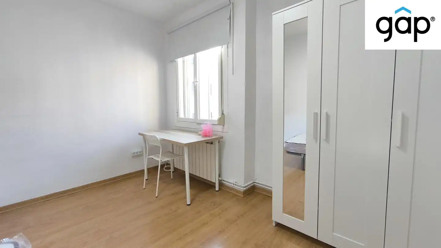 Bedroom of Flat for rent in Cuenca  with Heating, Terrace and Furnished