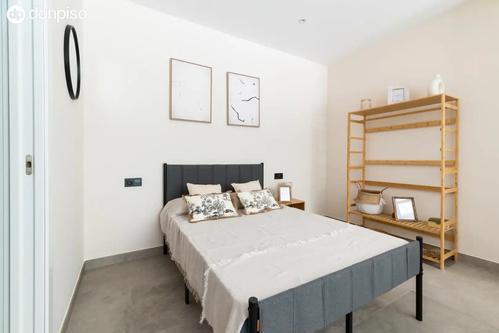 Habitación de Estudio en venta en Granada con Aire acondicionado, Calefacción y Amueblado