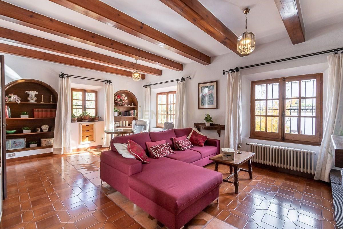 Sala d'estar de Casa o xalet en venda en  Granada Capital