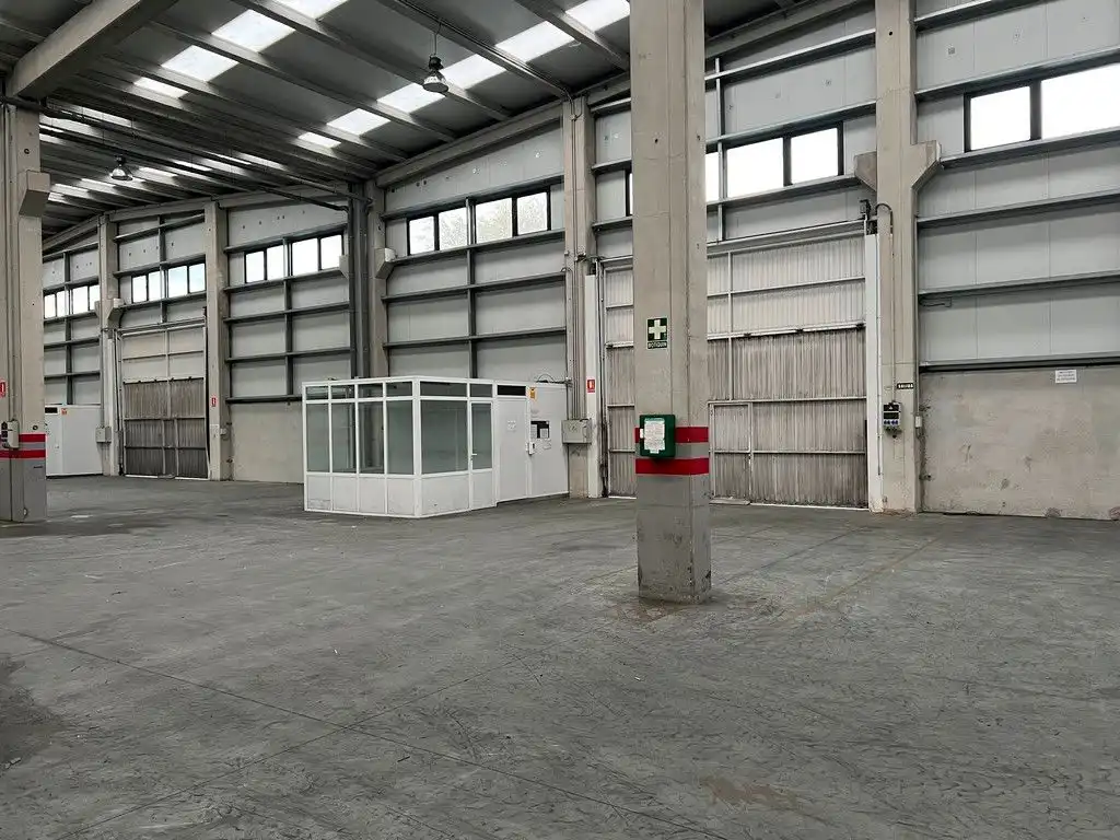 Industrial building to rent in Almeiras, imagen 17