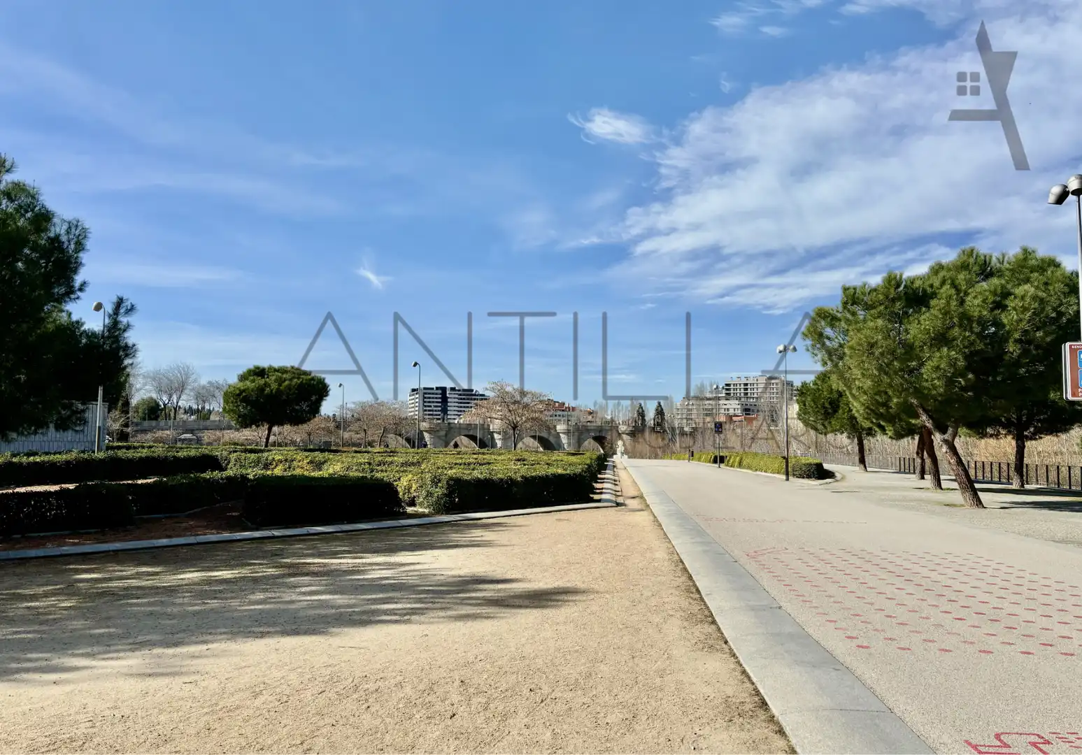 Vista exterior de Piso en venta en Madrid con Aire acondicionado, Calefacción y Alarma