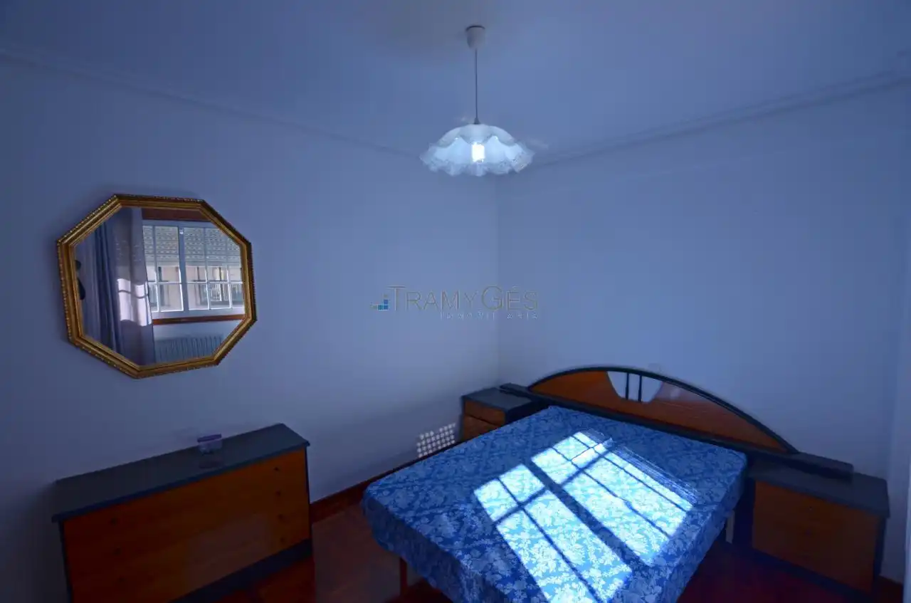 Bedroom of Flat for sale in Tui  with Heating, Parquet flooring and Balcony