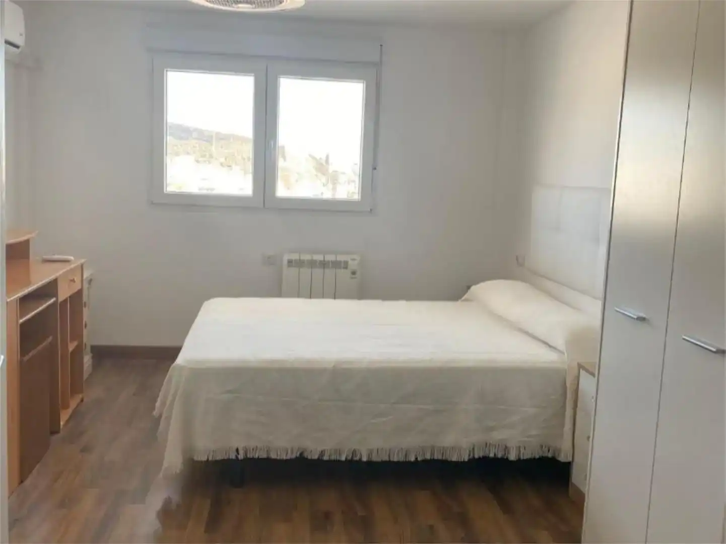Schlafzimmer von Wohnung zur Miete in Alicante / Alacant mit Klimaanlage
