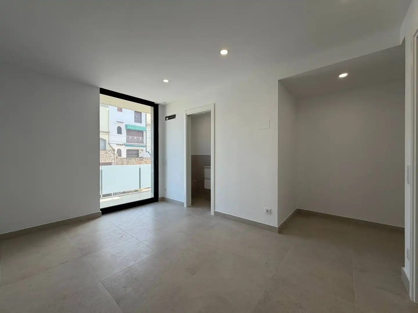 Casa bifamiliare in vendita a Carrer de Port Moxo, imagen 9