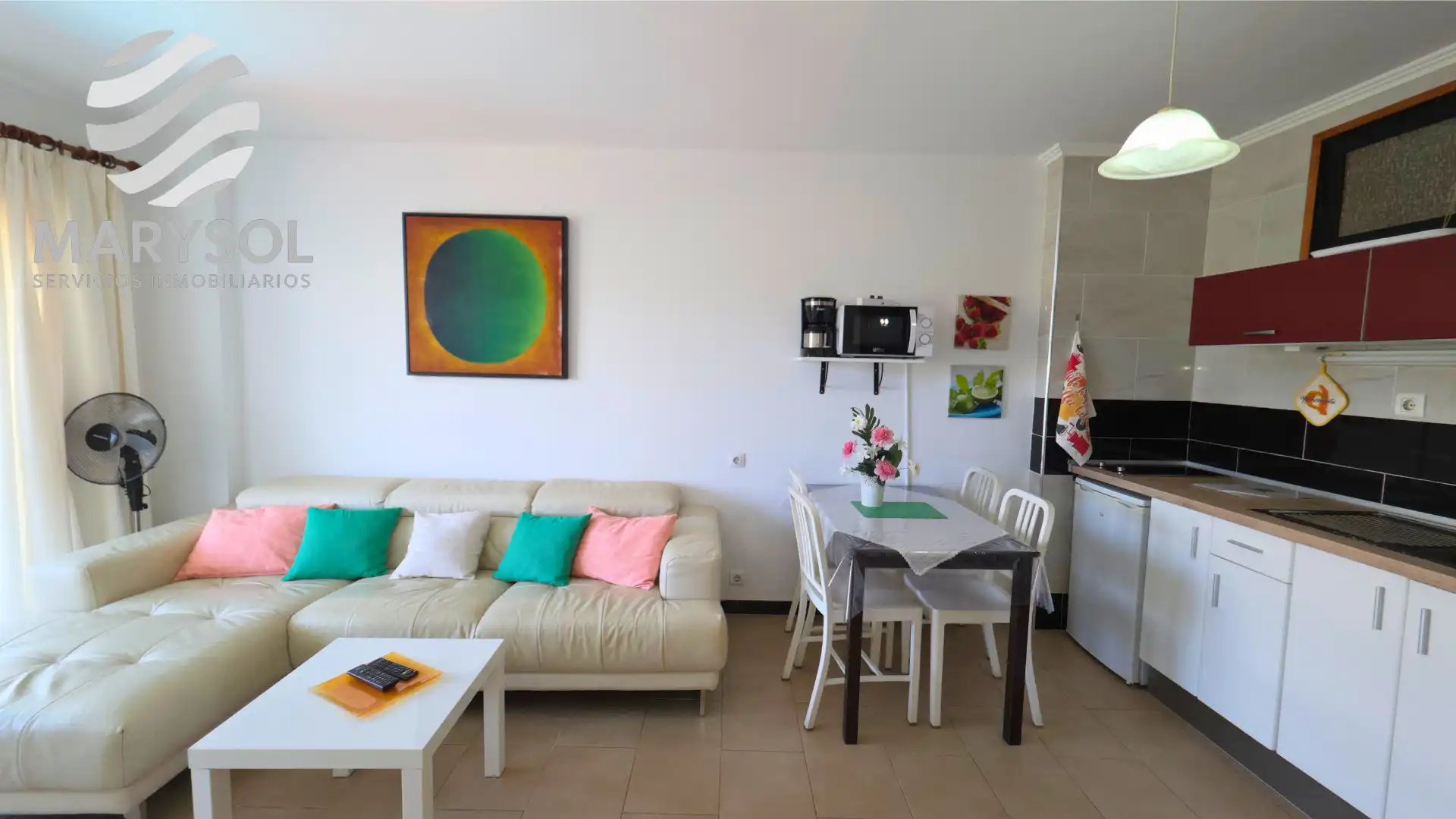 Sala d'estar de Apartament en venda en San Bartolomé de Tirajana amb Terrassa, Moblat i Microones
