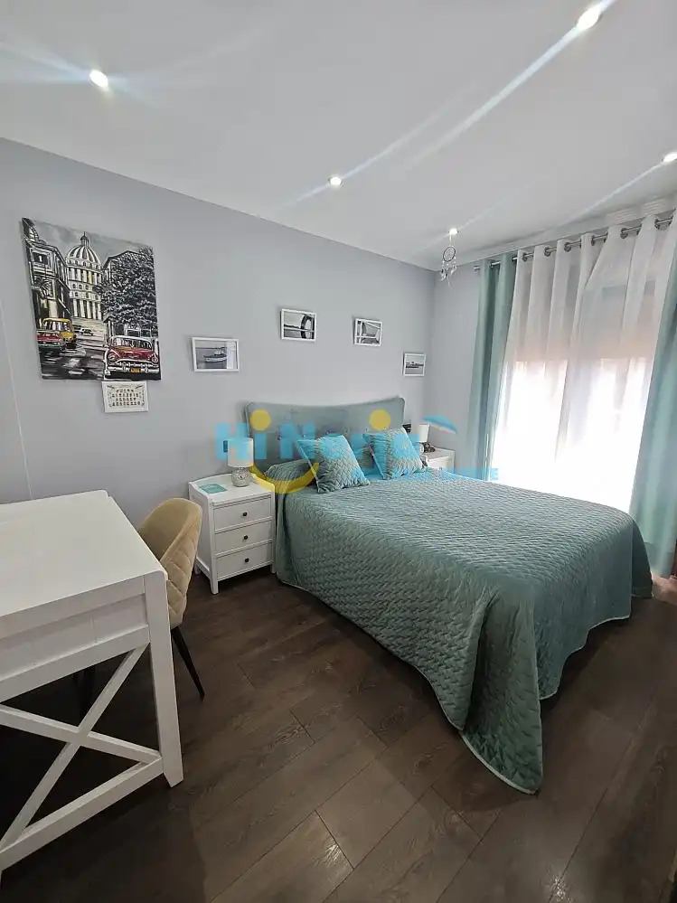Habitación de Casa o chalet en venta en Torrox con Aire acondicionado, Calefacción y Terraza