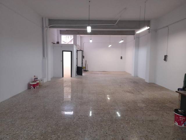 Local comercial en Alquiler en Urbanitzacions