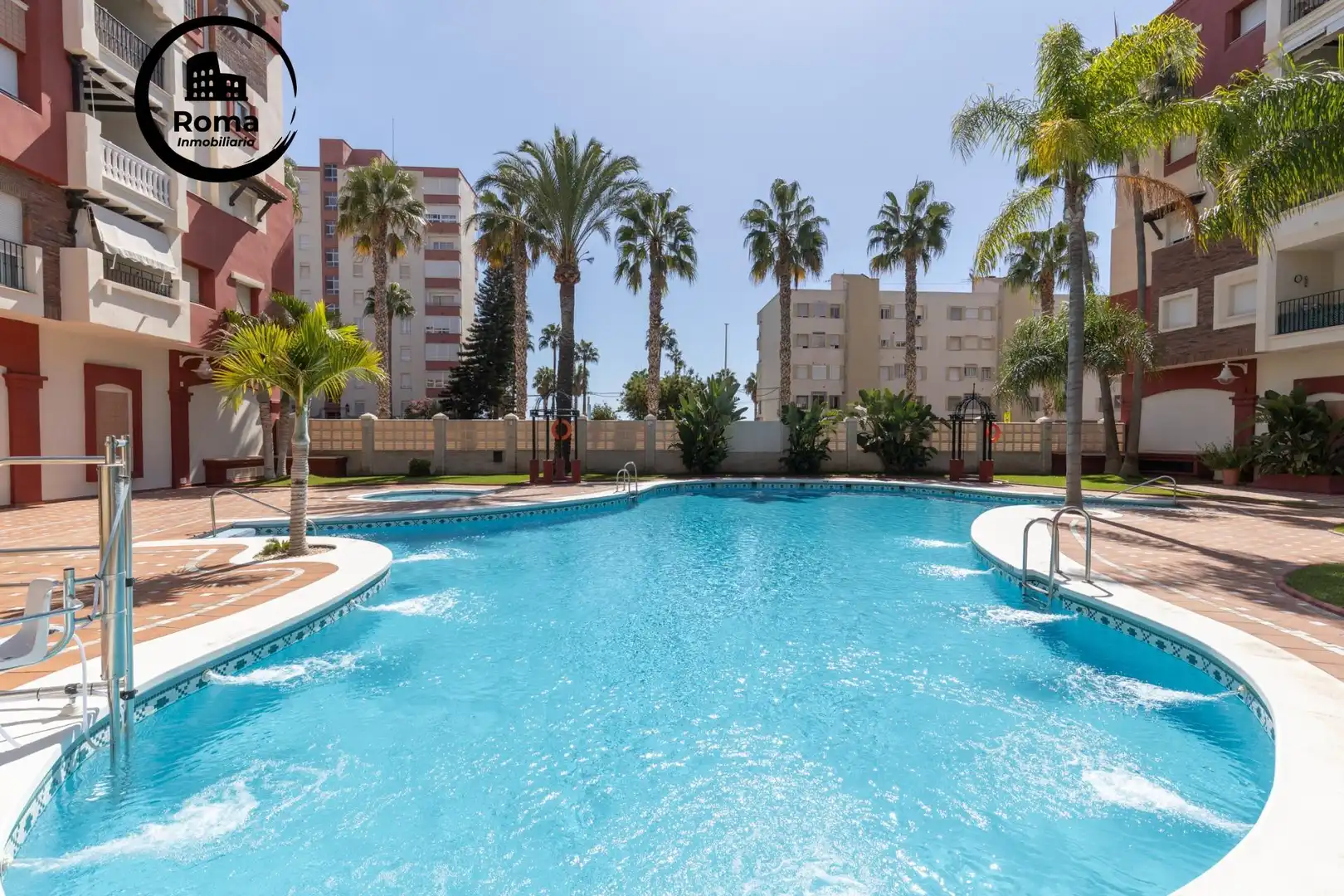 Piso con piscina en venta en Playa de Granada, imagen 45