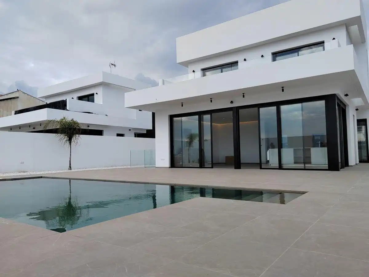 Piscina de Casa o chalet en venta en Sant Joan d'Alacant