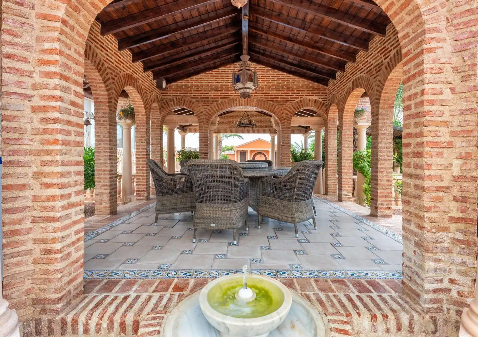 Terrassa de Casa o xalet en venda en Elche / Elx amb Aire condicionat, Calefacció i Jardí privat