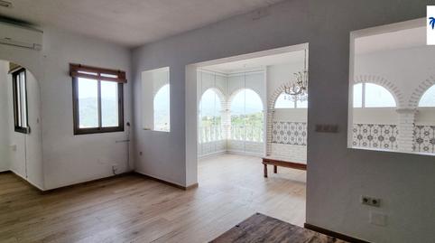 Foto 3 de Casa adosada en venda a Cútar, Málaga