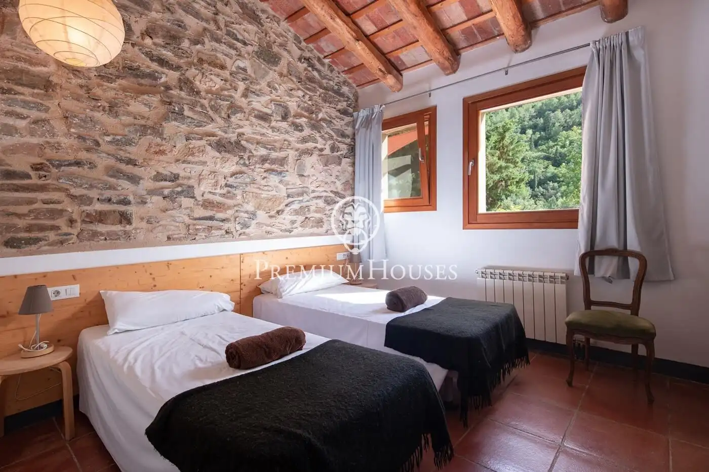 Dormitori de Finca rústica en venda en Alcover amb Calefacció, Jardí privat i Terrassa