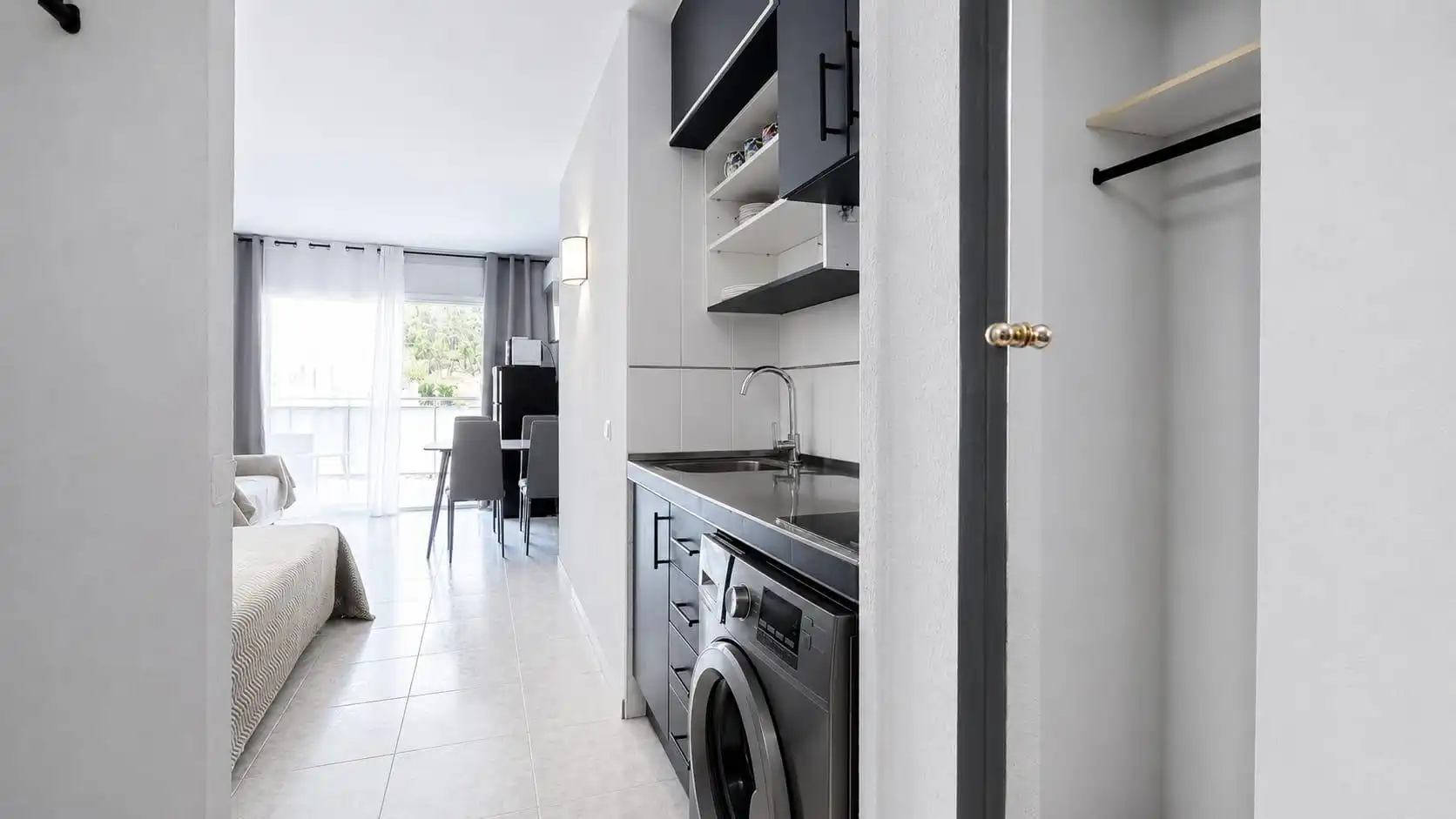 Apartamento con piscina en venta en Calle DUNES LES, imagen 2