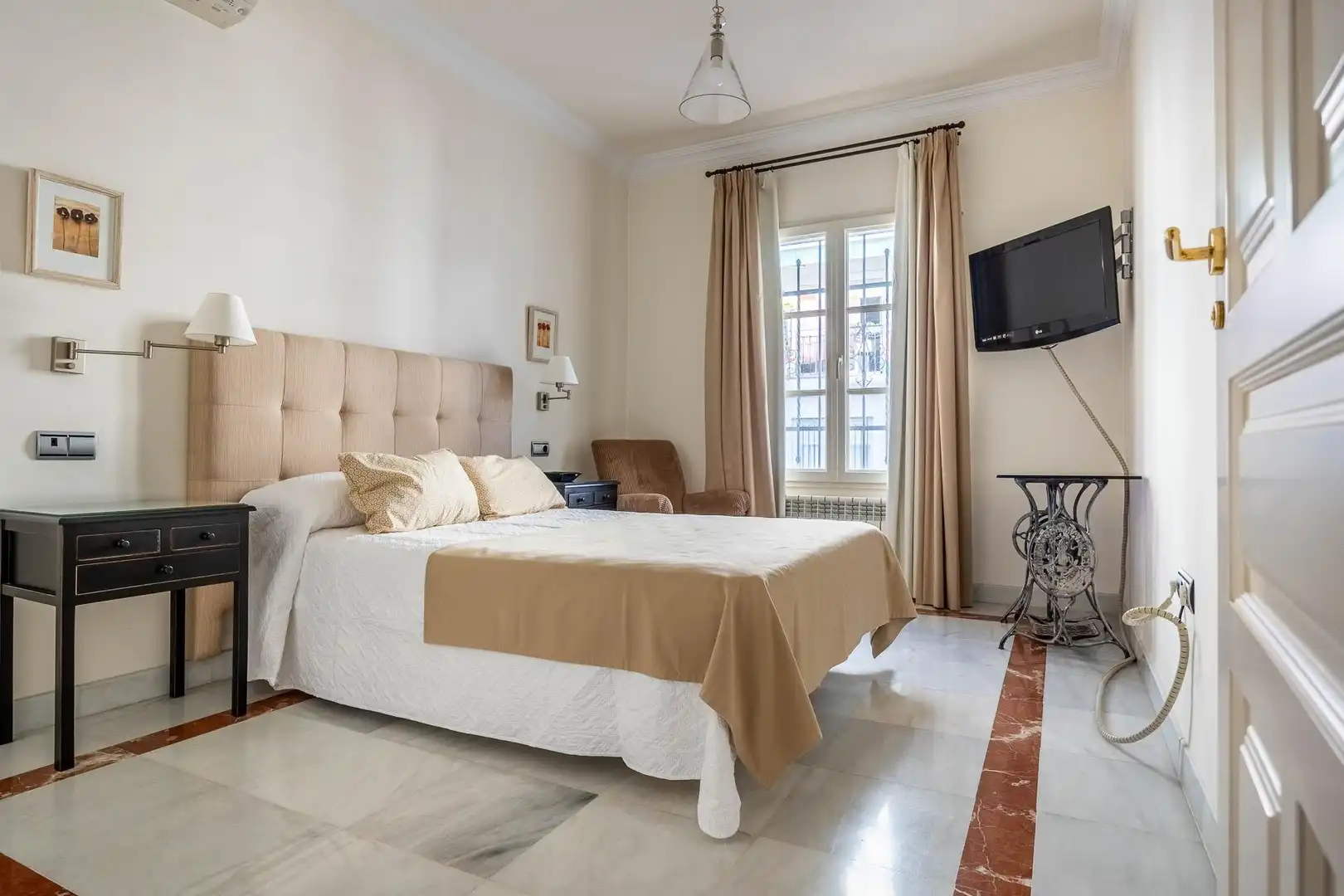 Habitación de Casa o chalet de alquiler en Aracena con Aire acondicionado, Jardín privado y Terraza