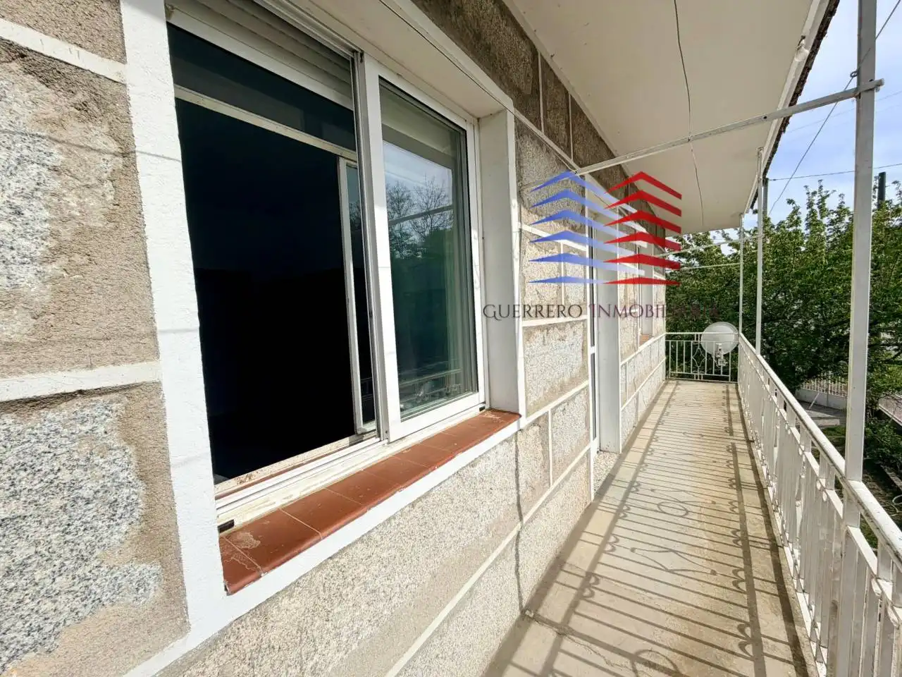 Terrassa de Casa o xalet de lloguer en San Cibrao das Viñas amb Calefacció, Terrassa i Moblat