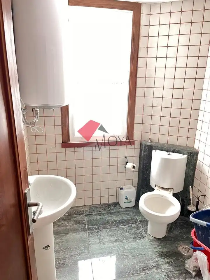 Badezimmer von Wohnungen zur Miete in Vigo  mit Heizung und Möbliert