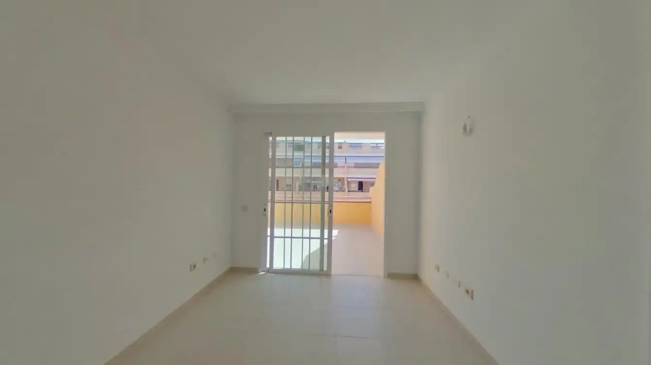 Apartament amb piscina en venda a Av Rosa de los Vientos                          -  Res Parque Galeón  -, imagen 3