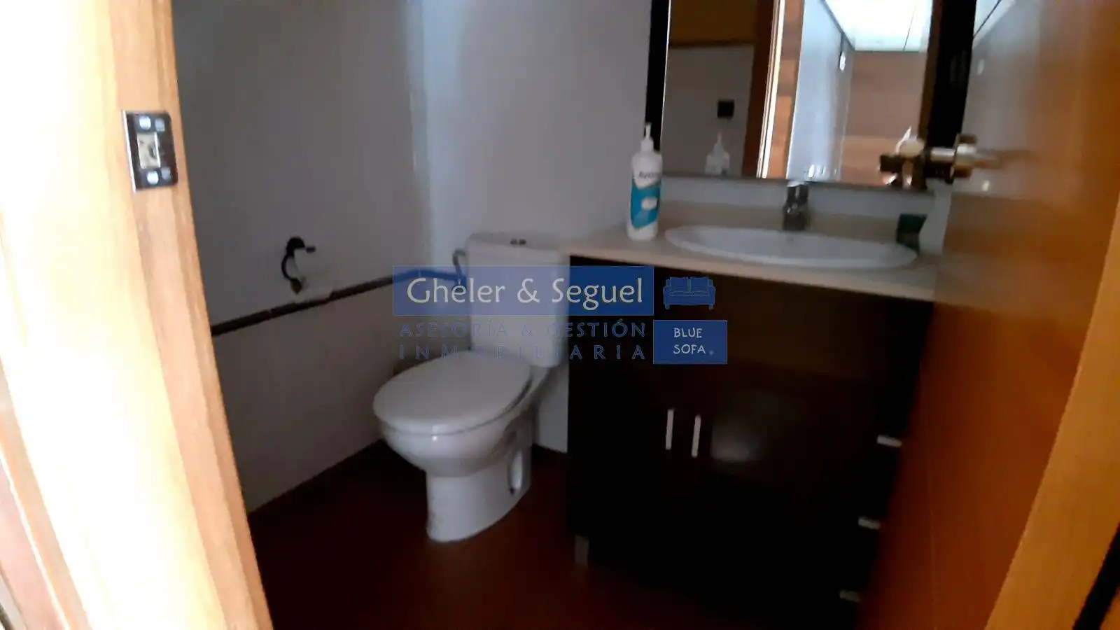 Baño de Local en venta en Alfara de la Baronia
