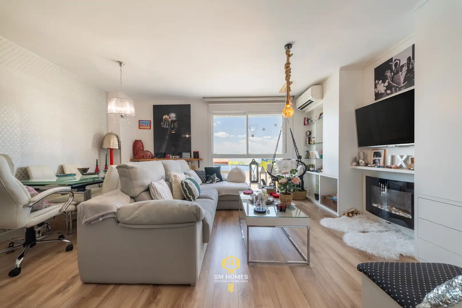 Living room of Flat for sale in Coslada  with Air Conditioner, Heating and Storage room