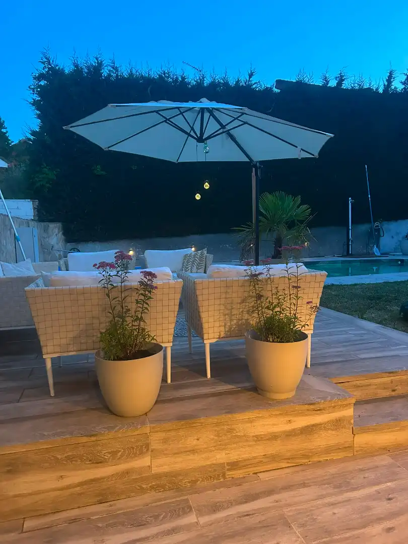 Terrassa de Casa o xalet en venda en Becerril de la Sierra amb Aire condicionat, Calefacció i Jardí privat