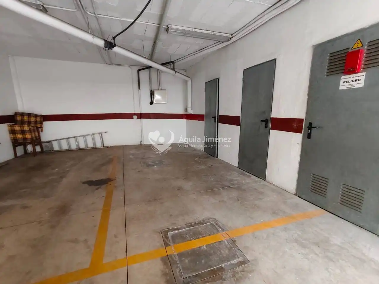 Parking of Flat for sale in Alcalá de Guadaira  with Air Conditioner, Heating and Storage room
