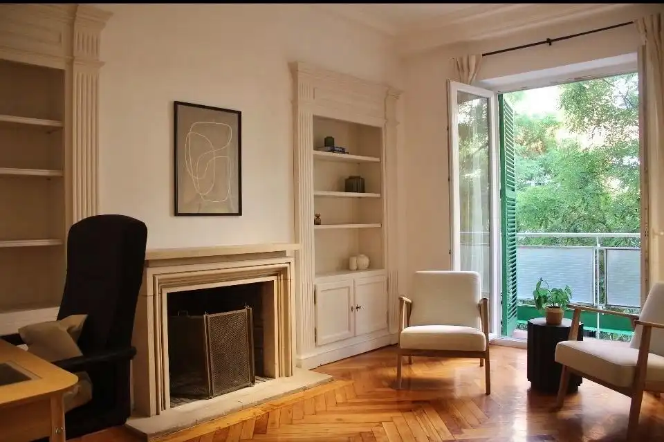 Living room of Flat for rent in Madrid  with Air Conditioner, Heating and Parquet flooring