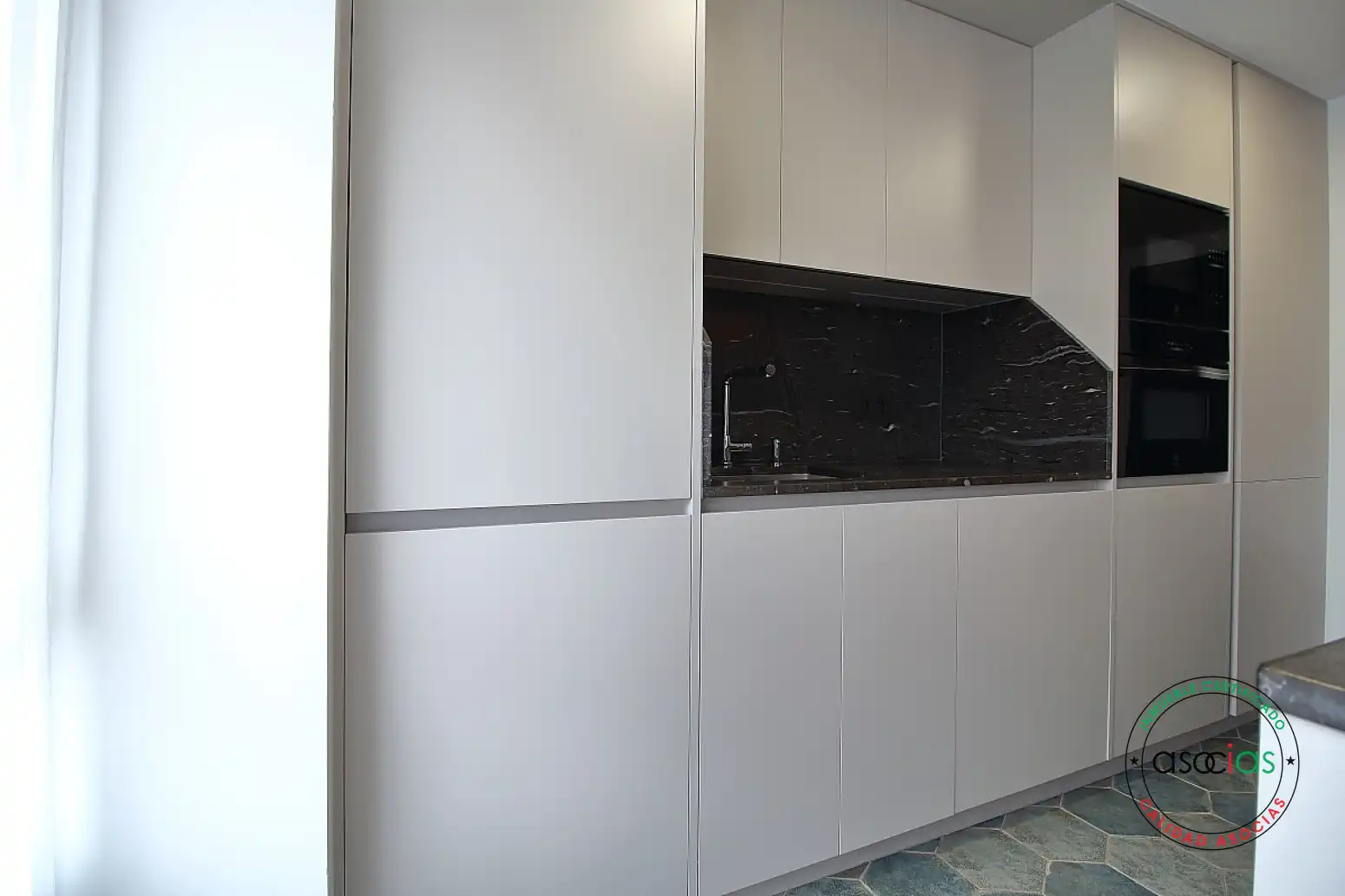 Cocina de Ático en venta en Gijón  con Calefacción, Parquet y Terraza