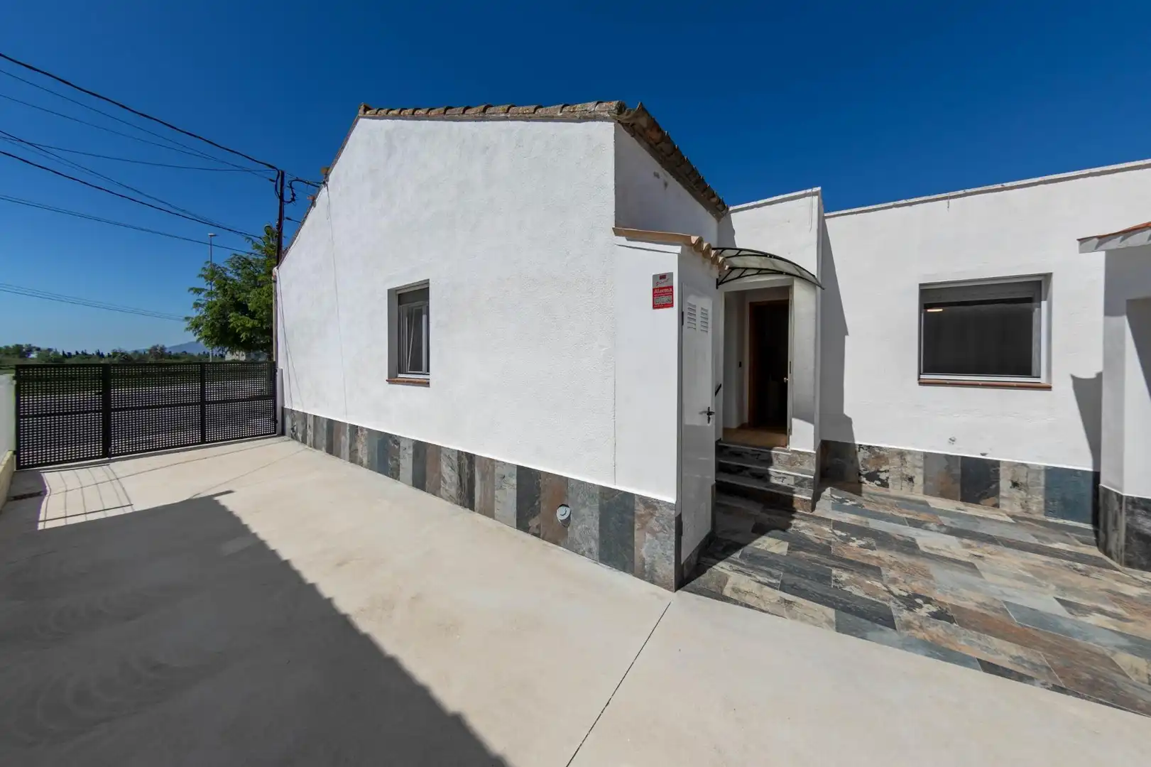 Vista exterior de Casa o chalet en venta en Deltebre