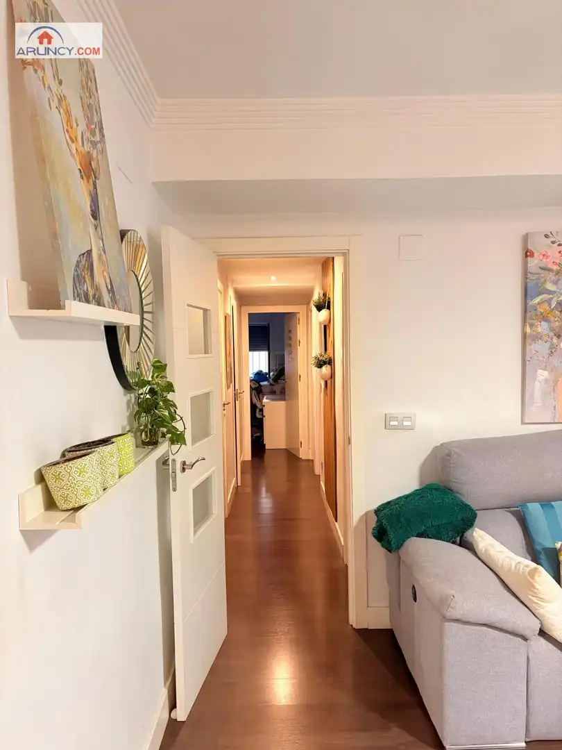 Flat for sale in Sevilla  with Air Conditioner and Furnished