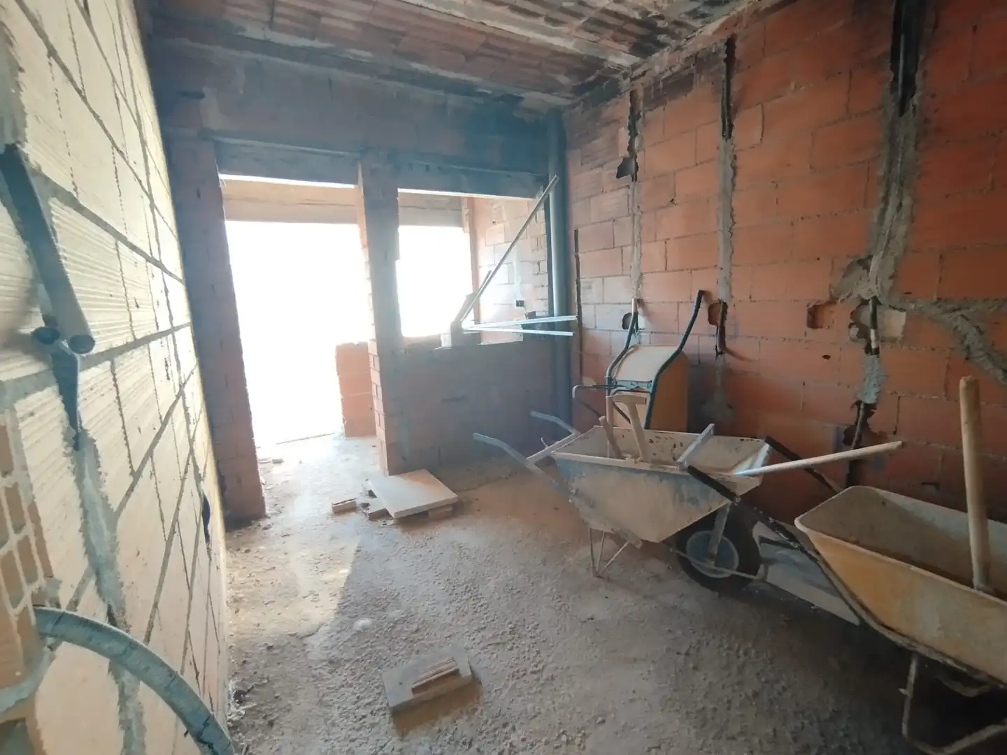 Casa adosada en venda en Tomelloso amb Terrassa i Balcó