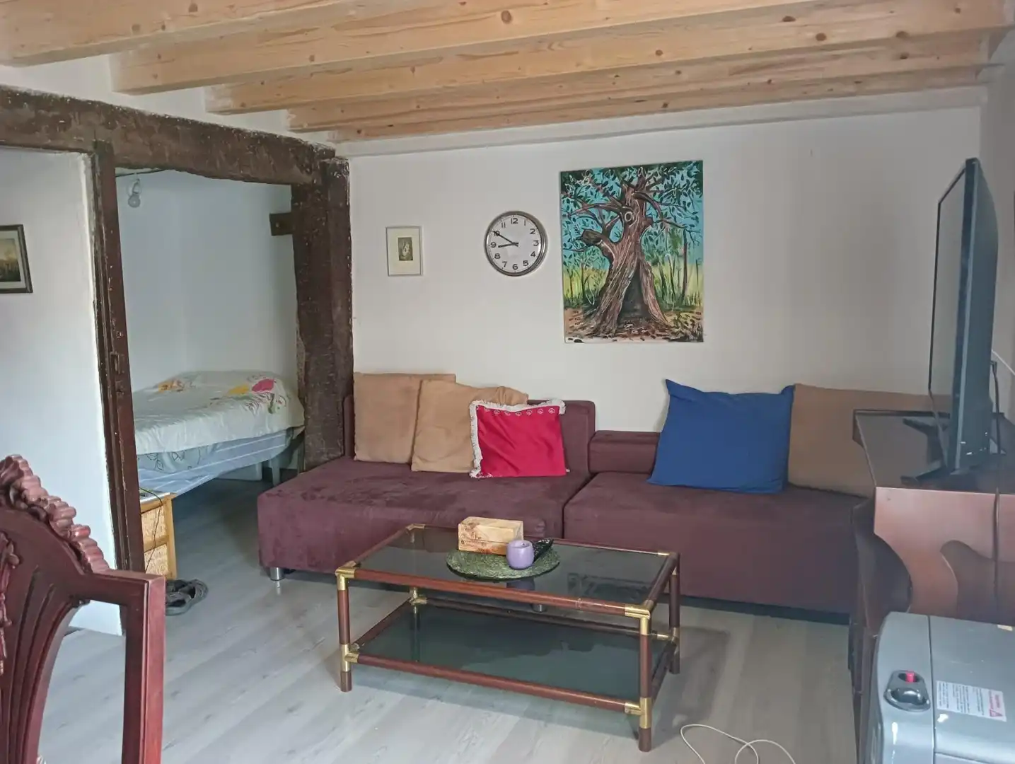 Sala d'estar de Casa adosada en venda en Camprovín