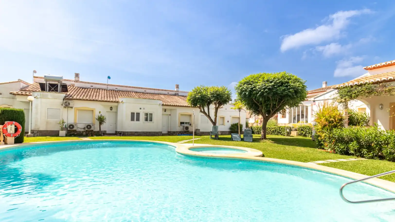 Piscina de Casa o xalet en venda en Beniarbeig amb Aire condicionat, Calefacció i Jardí privat