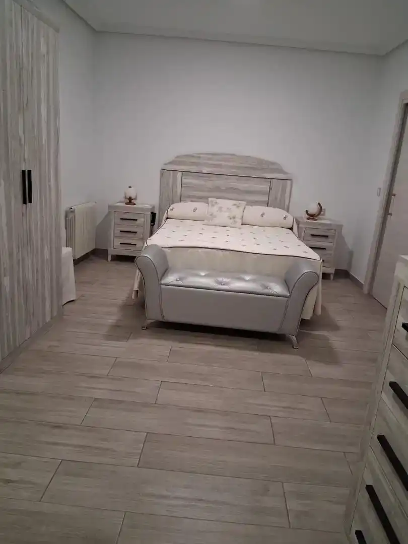 Habitación de Piso en venta en Moraleja con Aire acondicionado