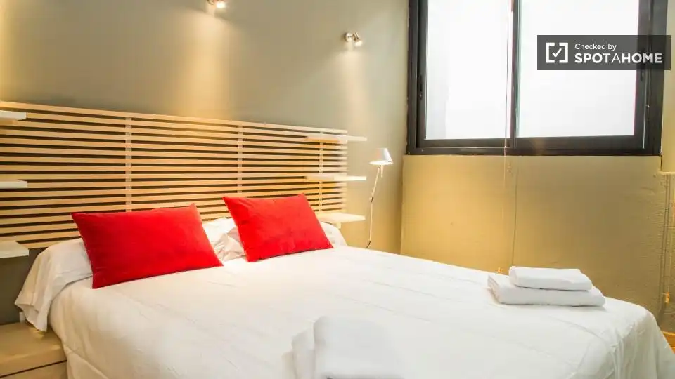 Habitació a Sant Gervasi- Galvany