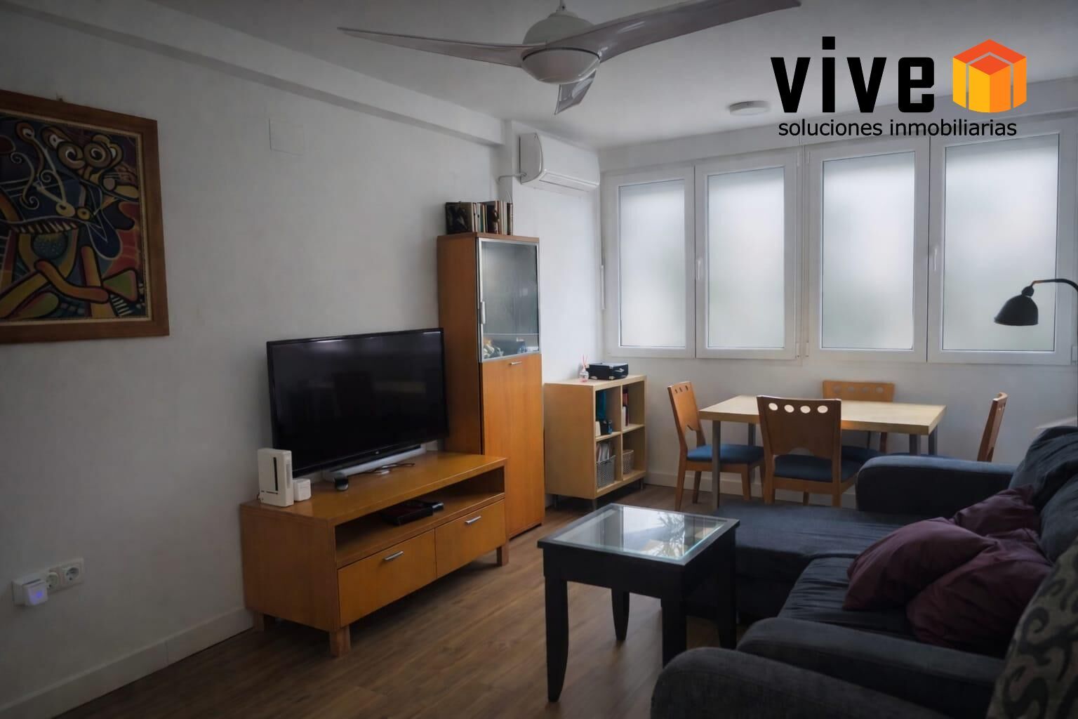 Living room of Flat for sale in  Sevilla Capital  with Air Conditioner and Storage room