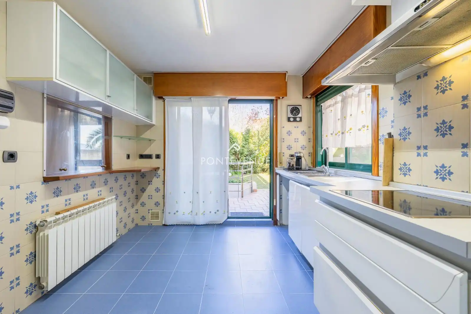 Detached homes for sale in Raposa, 17, Bouzas