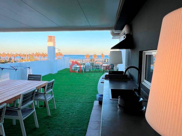 Casa adosada en Venta en El Cabanyal - El Canyamelar