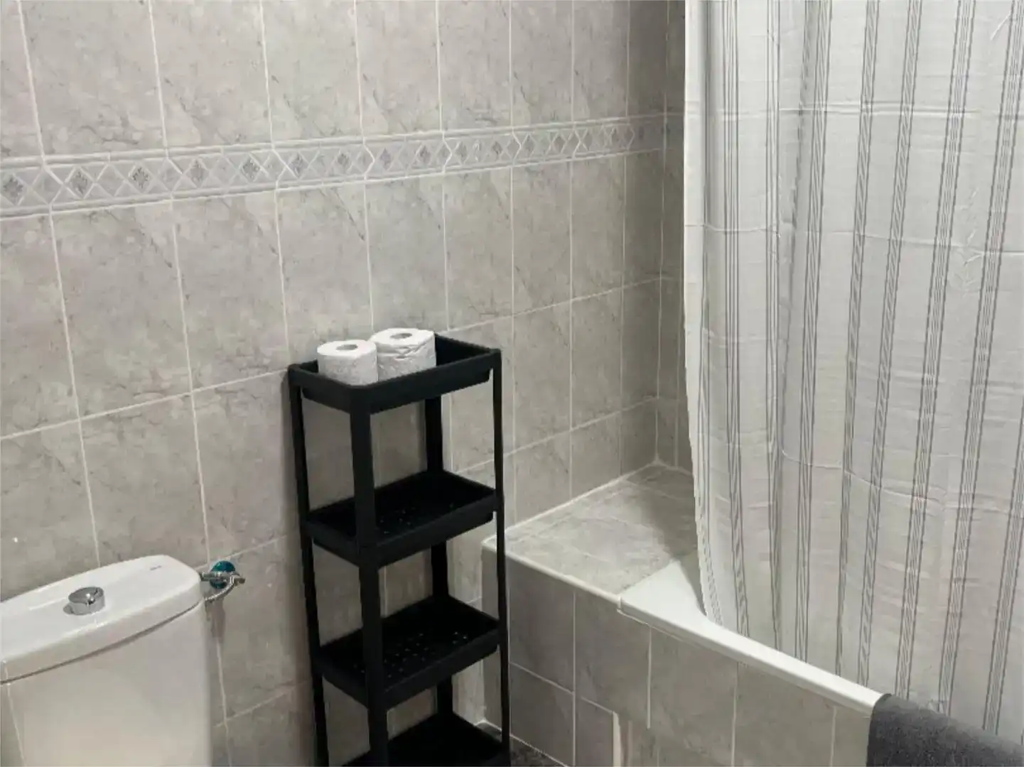 Bathroom of Flat for share in Murcia  with Air Conditioner, Furnished and Balcony