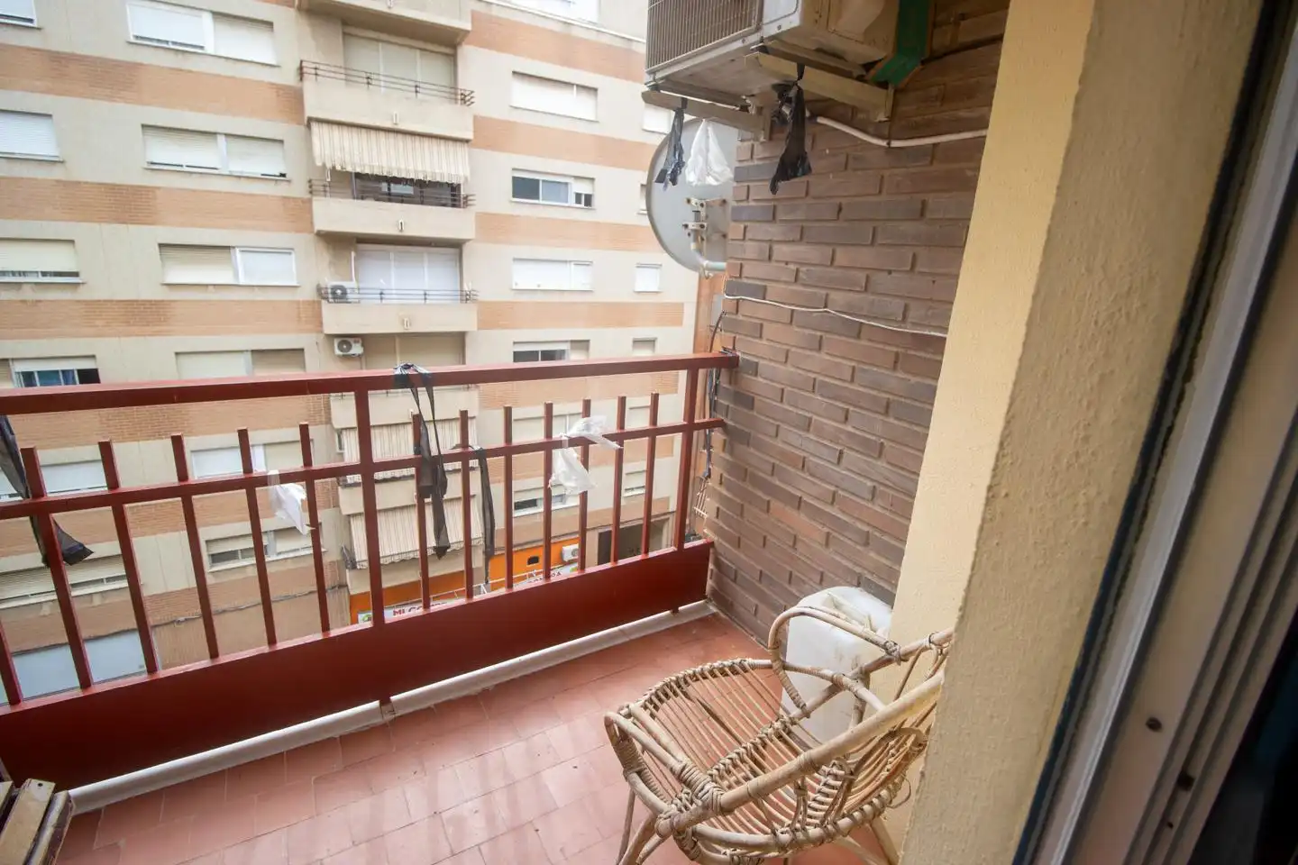 Terrassa de Pis de lloguer en Valencia amb Aire condicionat, Calefacció i Moblat