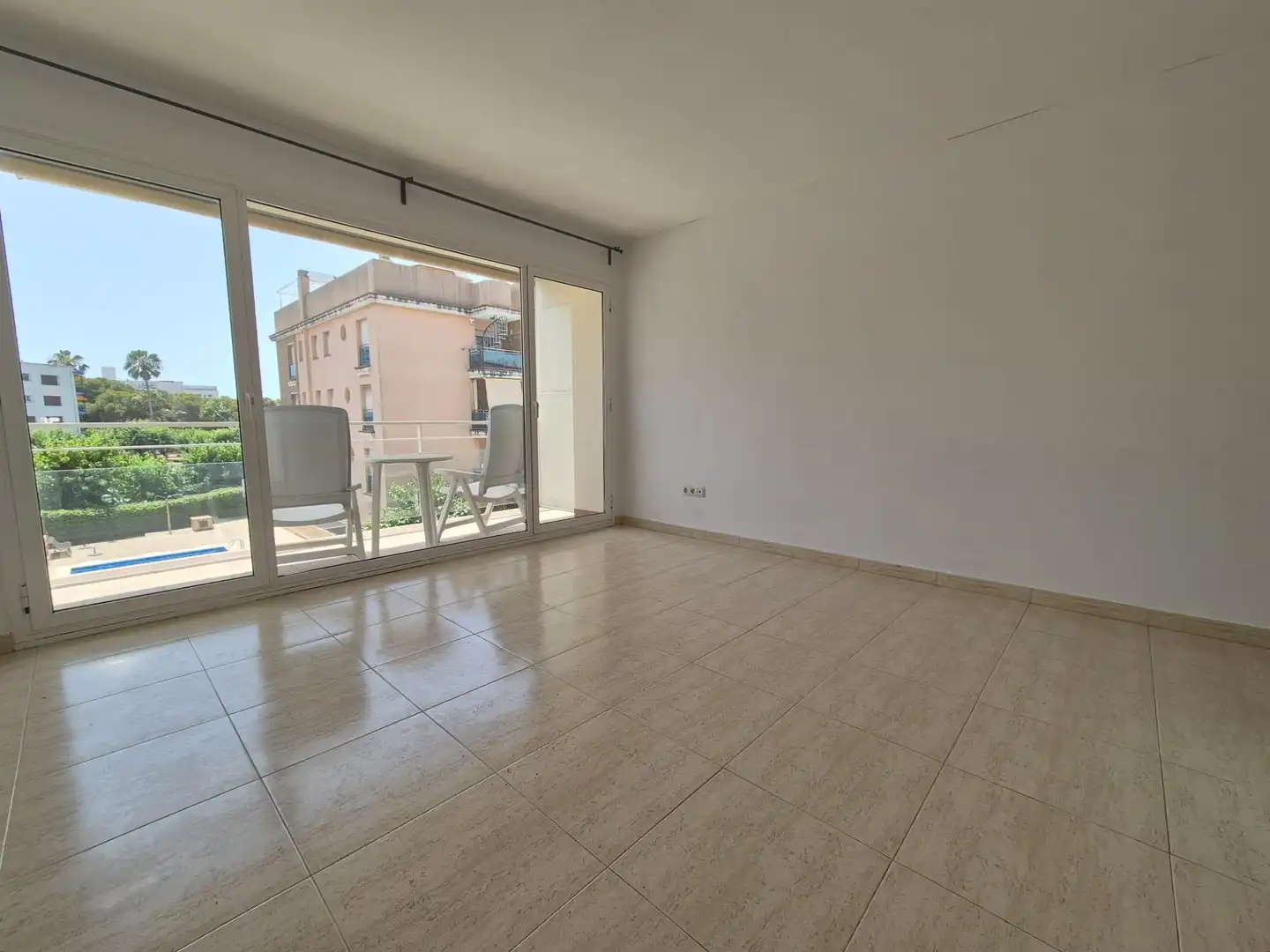 Terrasse von Wohnung zum Verkauf in El Vendrell mit Klimaanlage, Heizung und Privatgarten