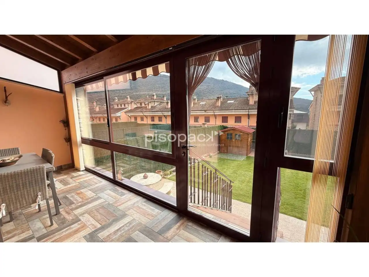 Terraza de Casa adosada en venta en Berrioplano / Berriobeiti con Calefacción, Jardín privado y Parquet