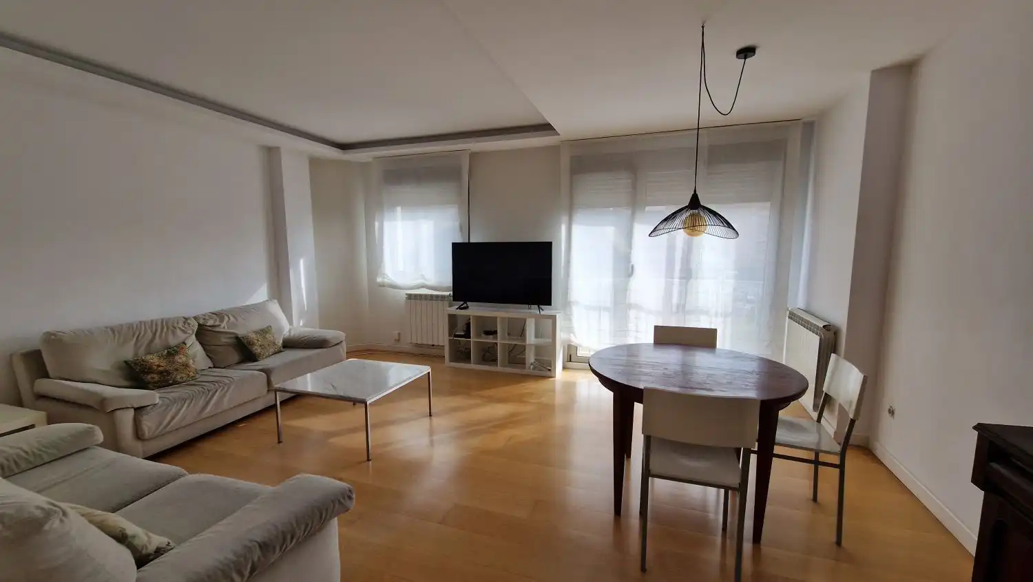 Sala d'estar de Dúplex de lloguer en Torrelavega  amb Calefacció i Balcó