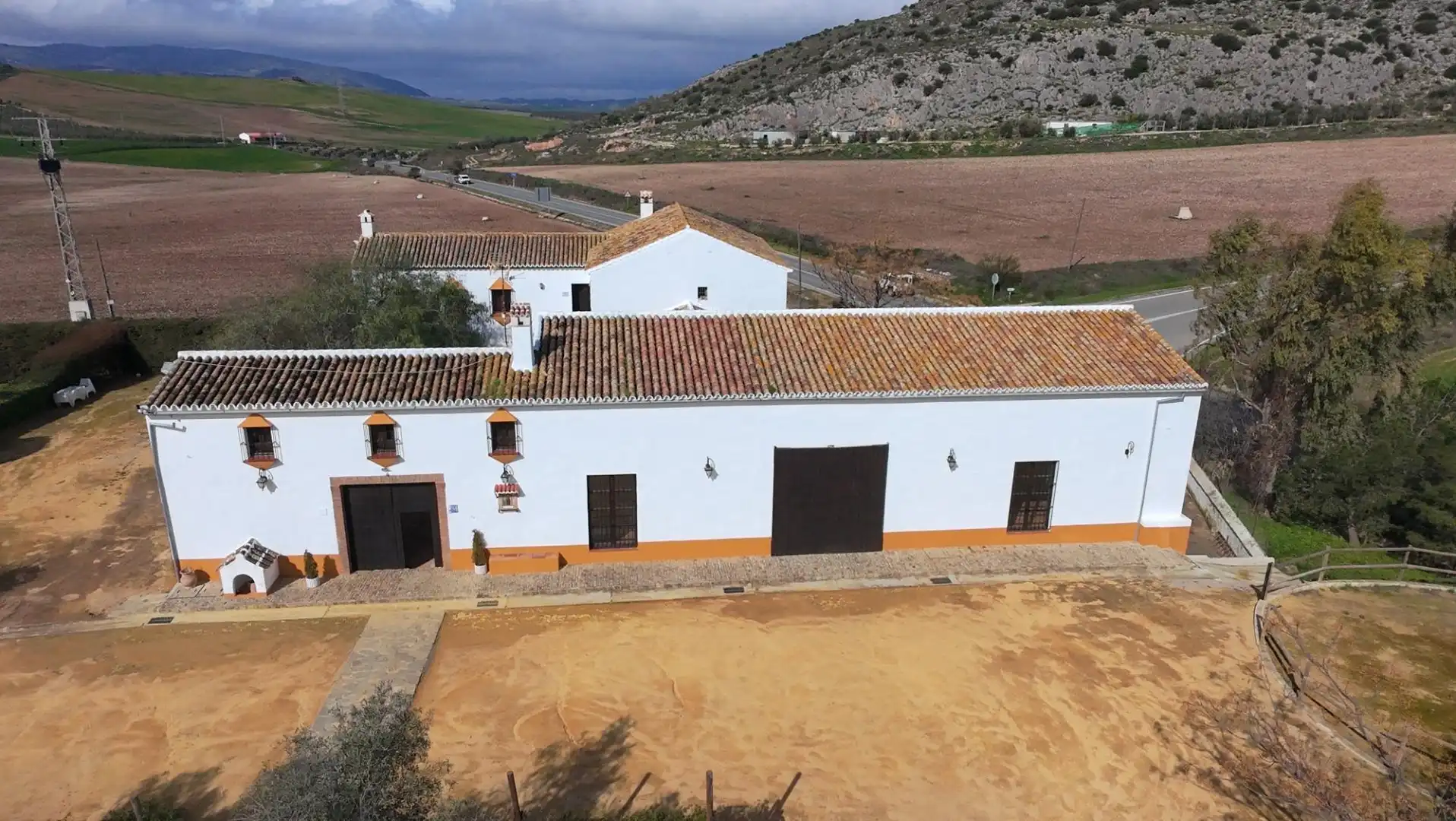 Vista exterior de Finca rústica en venta en Teba con Aire acondicionado, Jardín privado y Piscina