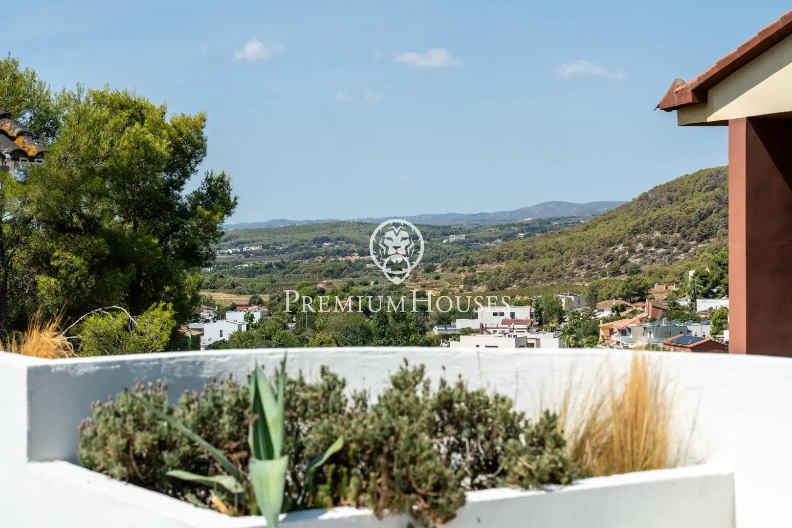 Terrassa de Casa o xalet en venda en Sant Pere de Ribes amb Aire condicionat, Calefacció i Jardí privat