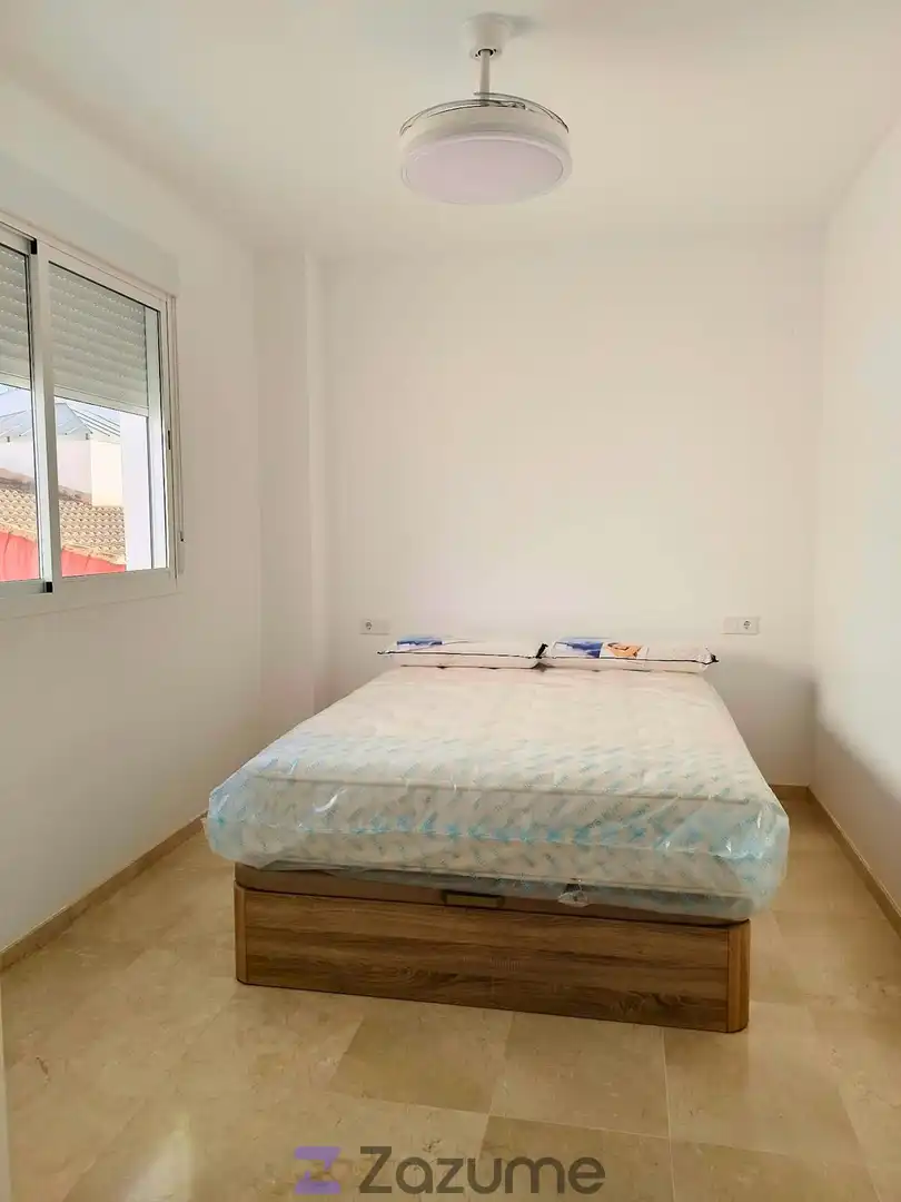 Appartement compact à louer à C. Heliche, imagen 11