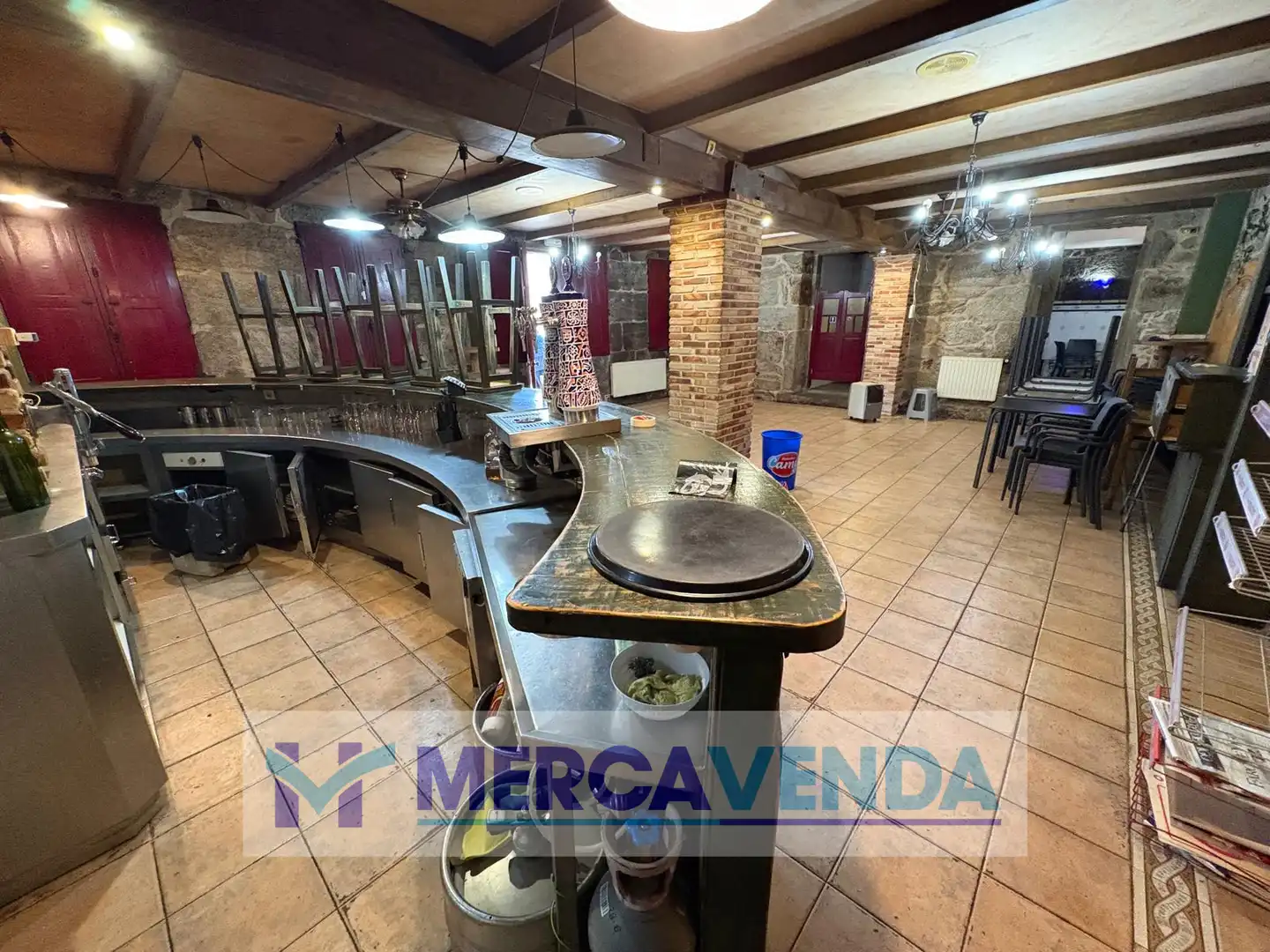 Local de alquiler en Covelo con Terraza y Amueblado