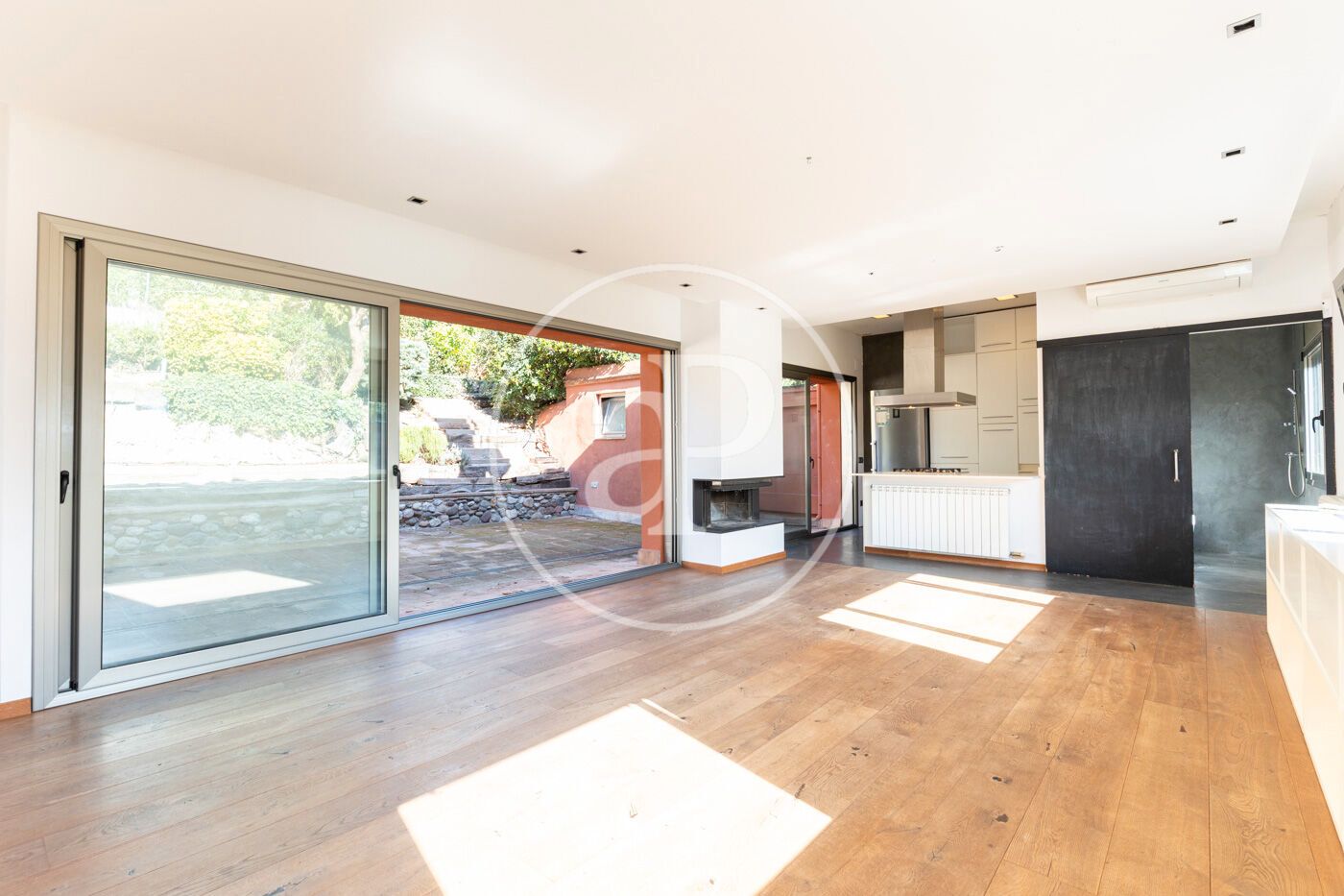 Living room of Single-family semi-detached for sale in Cerdanyola del Vallès  with Air Conditioner, Heating and Private garden