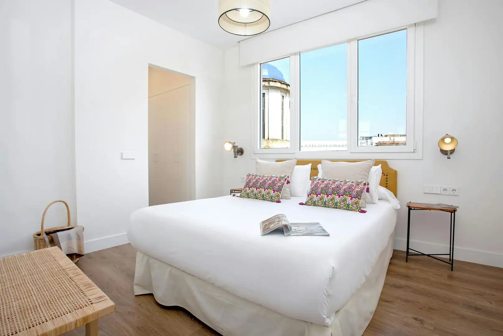 Bedroom of Flat for rent in Sevilla  with Air Conditioner, Heating and Washing machine
