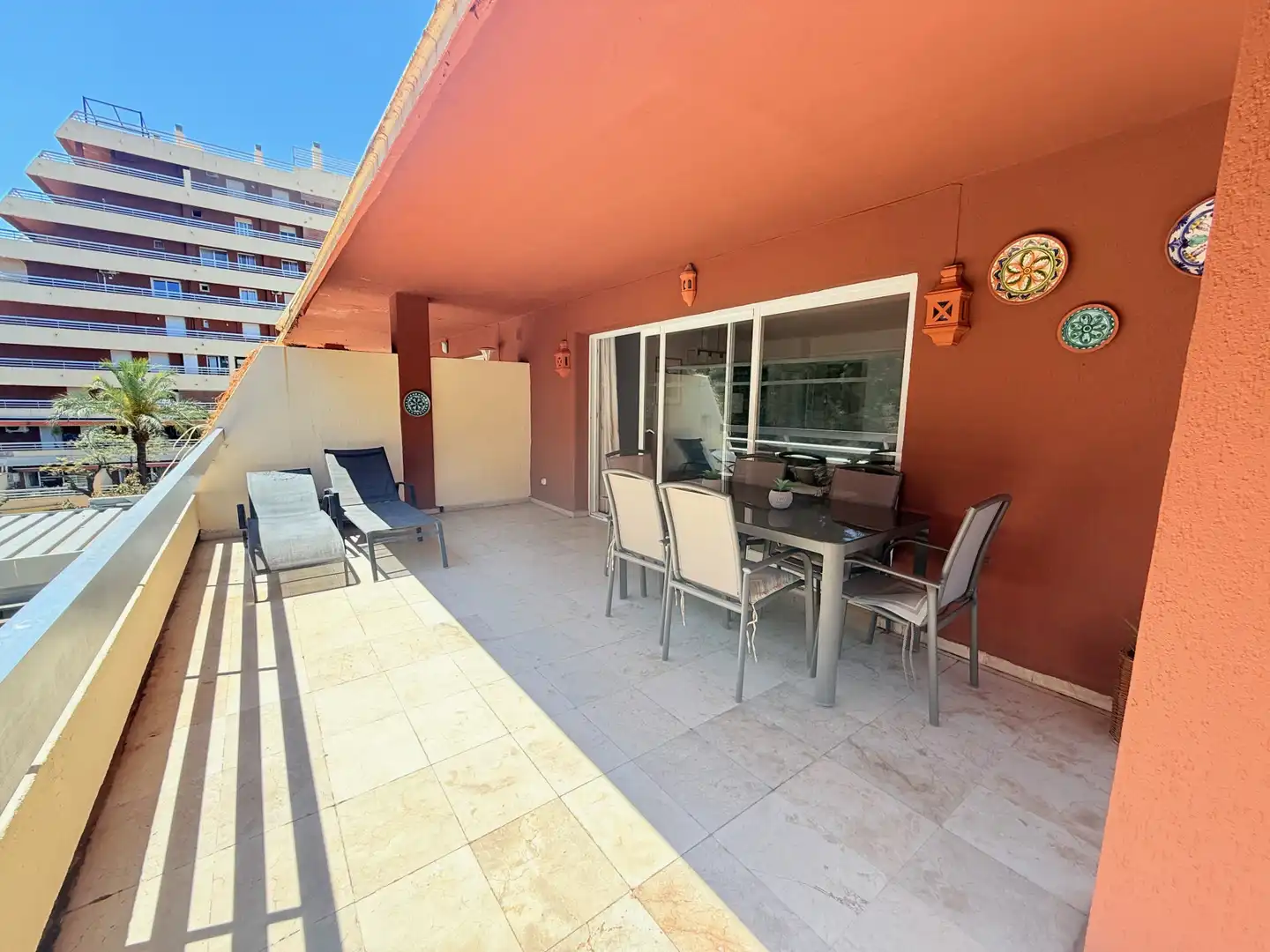 Terraza de Apartamento de alquiler en Marbella con Terraza, Piscina y Piscina comunitaria