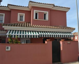 Exterior view of Single-family semi-detached for sale in Chiclana de la Frontera  with Air Conditioner, Terrace and Balcony